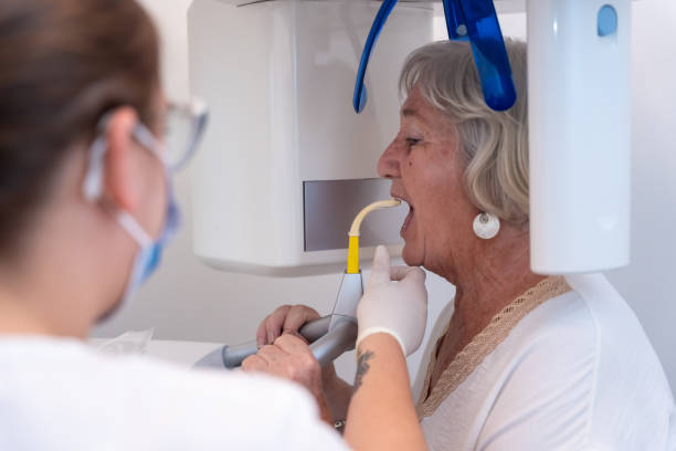 Best Emergency Tooth Extraction in Teutopolis, IL